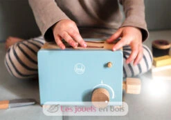 Toaster-Set Tasty - Small Foot Company -Modell Spielzeug Für Kinder 12246 legler small foot toaster set tasty ensemble de grille pain jeux jouets bois enfants imitation apprendre
