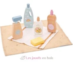 New Classic Toys® Haushaltsreiniger-Set - New Classic Toys -Modell Spielzeug Für Kinder 18370 new classic toys set de produits de nettoyage et detergents en bois 2